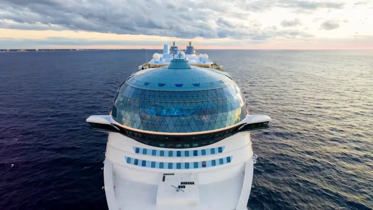 Akdeniz seyahatleri için kullanılan cruise gemisi